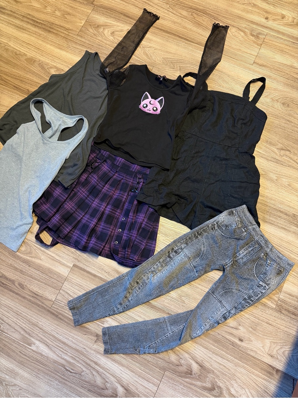 Bundle lot set of 5 purple black goth Y2K Hot Topic Ringer Baby T-Shirt XS - Picture 6 of 6